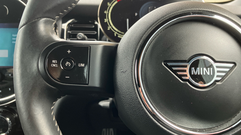 MINI Hatchback 1.5 Cooper Sport 3dr Auto Petrol Hatchback